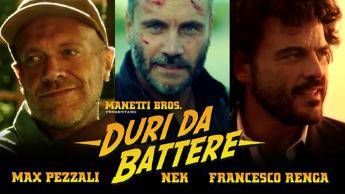 Pezzali, Nek e Renga come Indiana Jones, James Bond e 'Mission: Impossible' Pezzali, Nek e Renga come Indiana Jones, James Bond e 'Mission: Impossible'